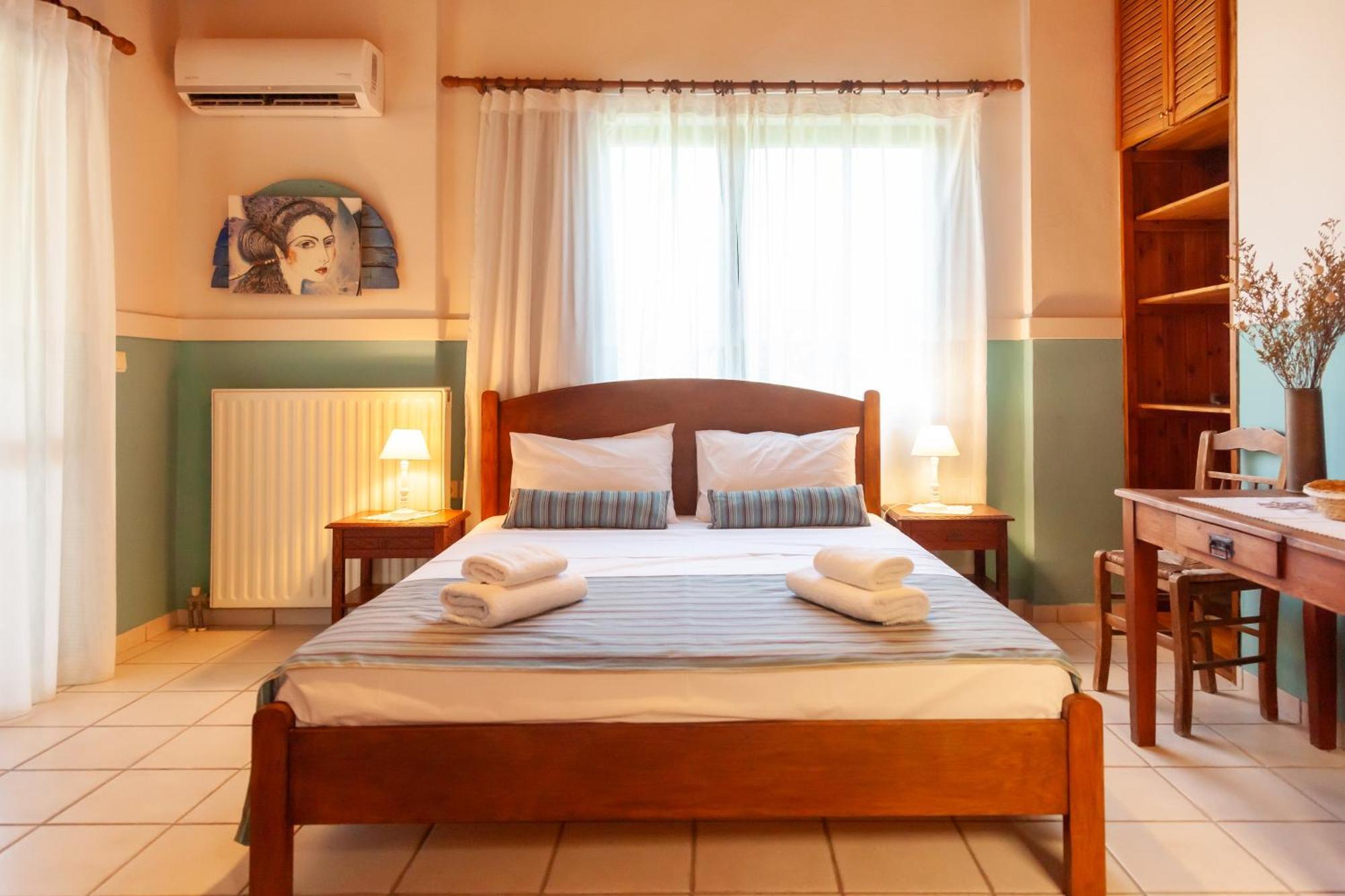 Amnisiades Apartments Karteros Zewnętrze zdjęcie