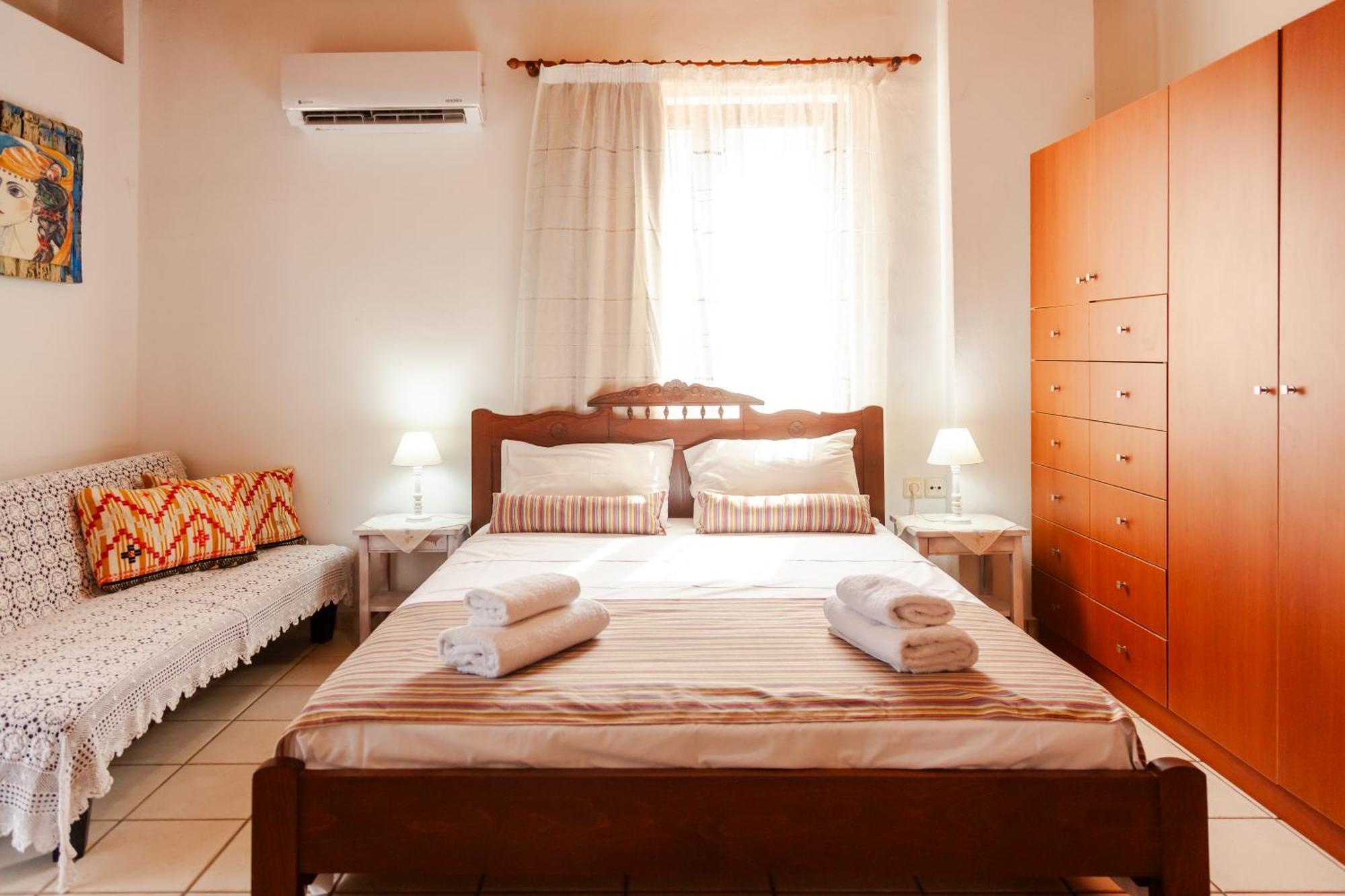 Amnisiades Apartments Karteros Zewnętrze zdjęcie
