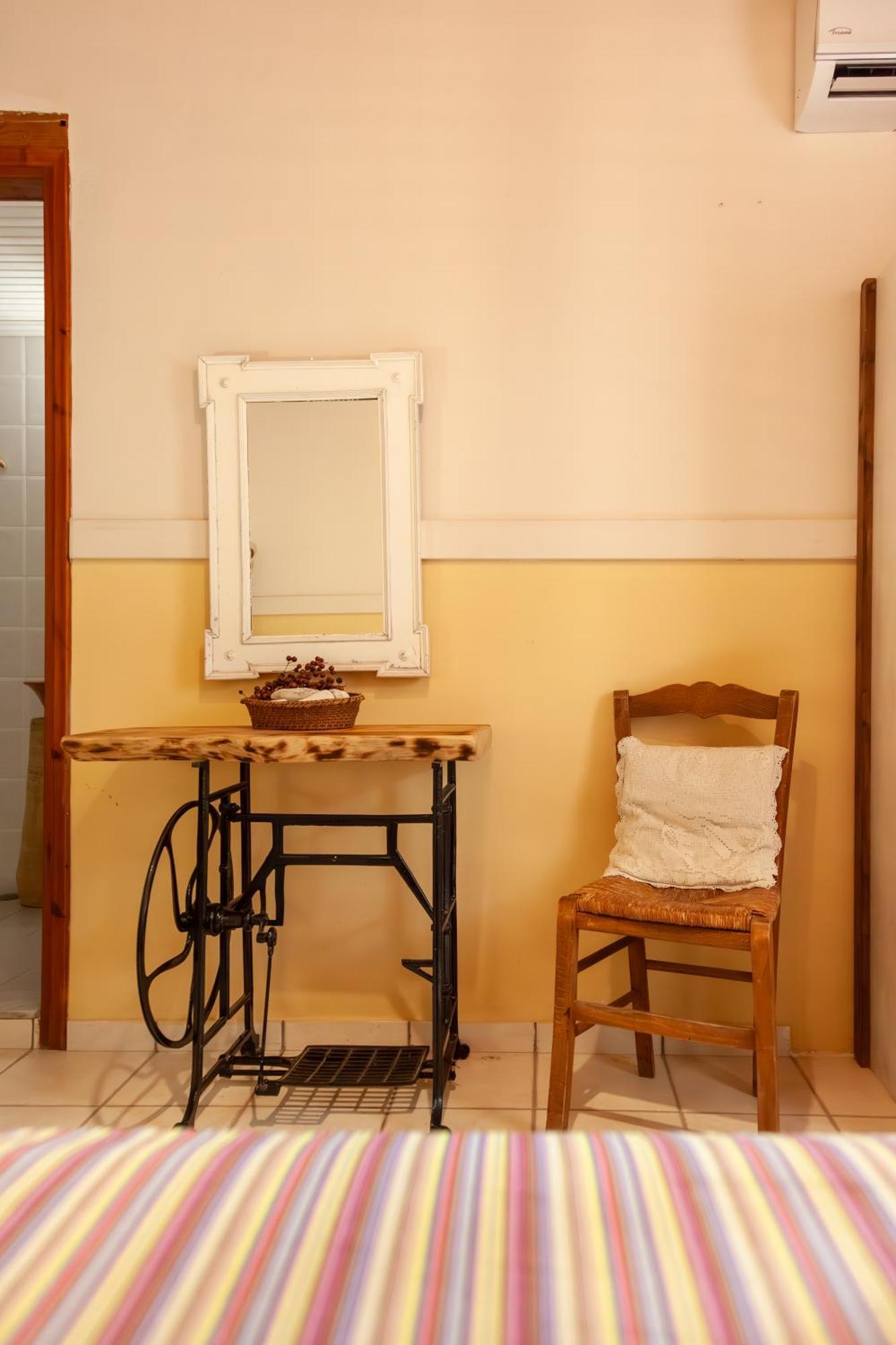 Amnisiades Apartments Karteros Zewnętrze zdjęcie