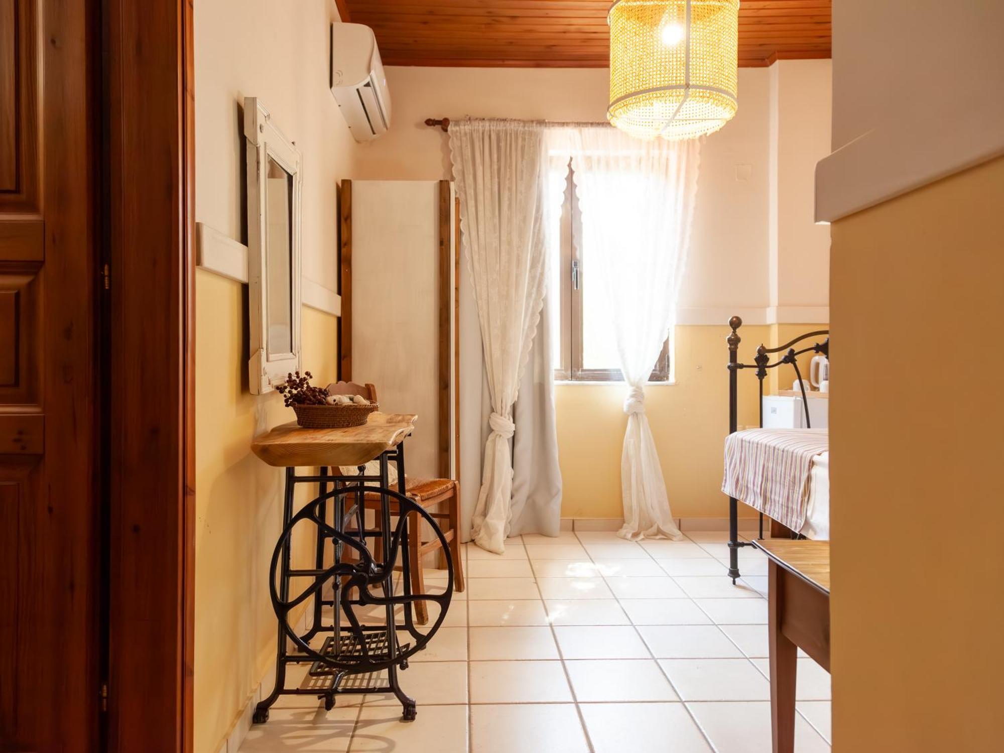 Amnisiades Apartments Karteros Zewnętrze zdjęcie